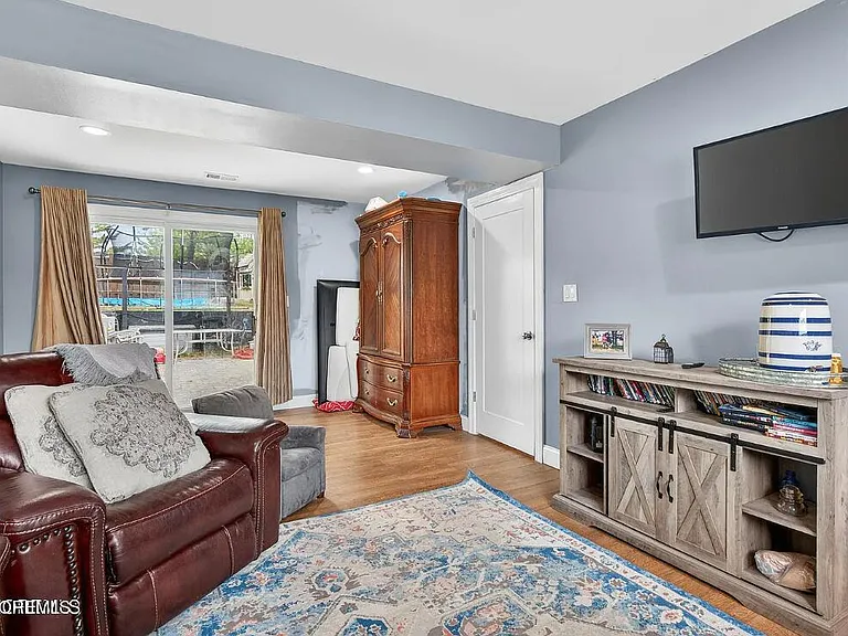 618 Illinois Ave — Photo 21