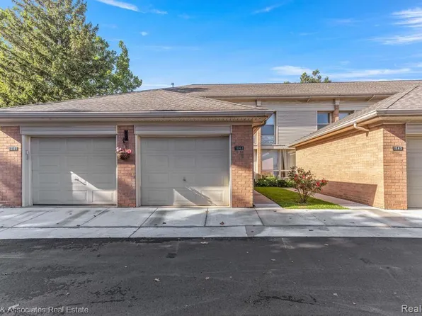 1043 Trevor Pl, Detroit, MI 48207