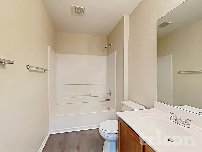 635 Cherokee Blvd — Photo 9