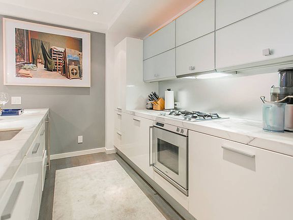2nd image of 444 W 19th St APT 304