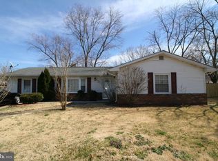 391 University Dr, Waldorf, MD 20602