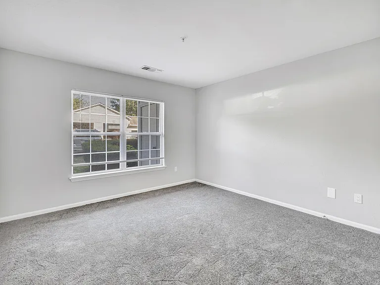 Ardenwood Apartments — Photo 39