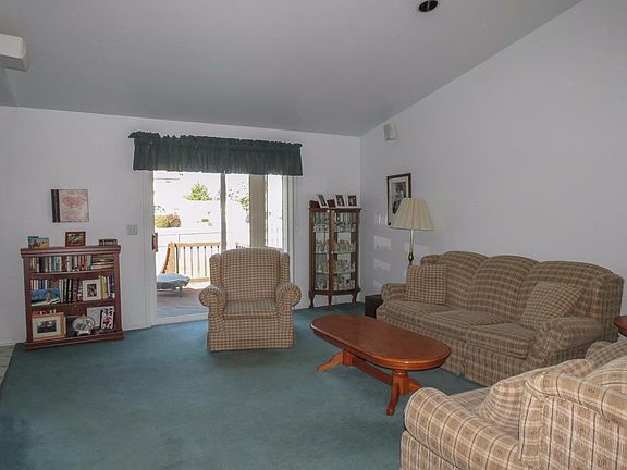5th image of 6087 Hedgerow Cir