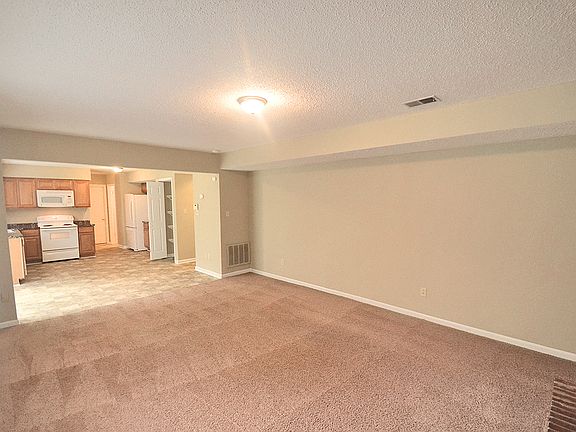 3rd image of 7241 Connan Ln