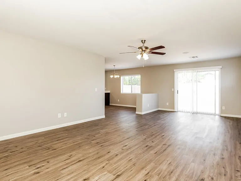 12602 W Windrose Dr — Photo 4