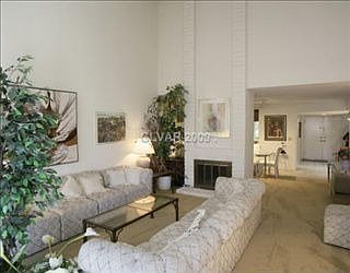 2nd image of 2537 La Cara Ave