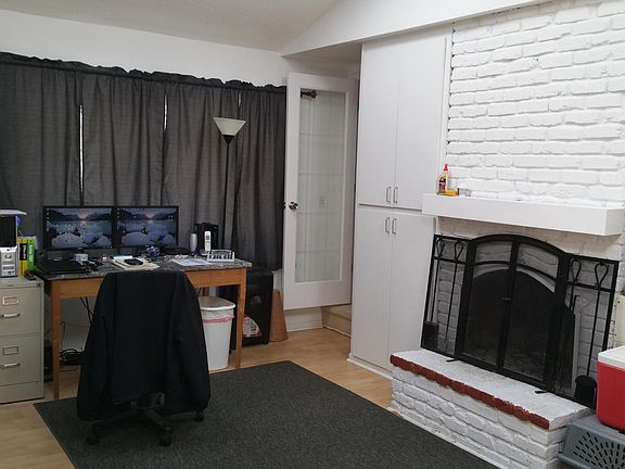 Office/2md family room