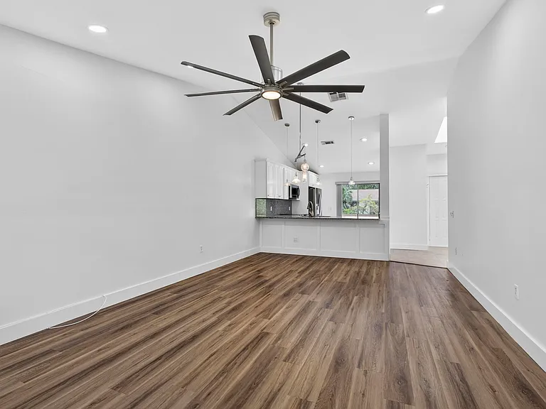 13085 Belhaven Ct #4 — Photo 11