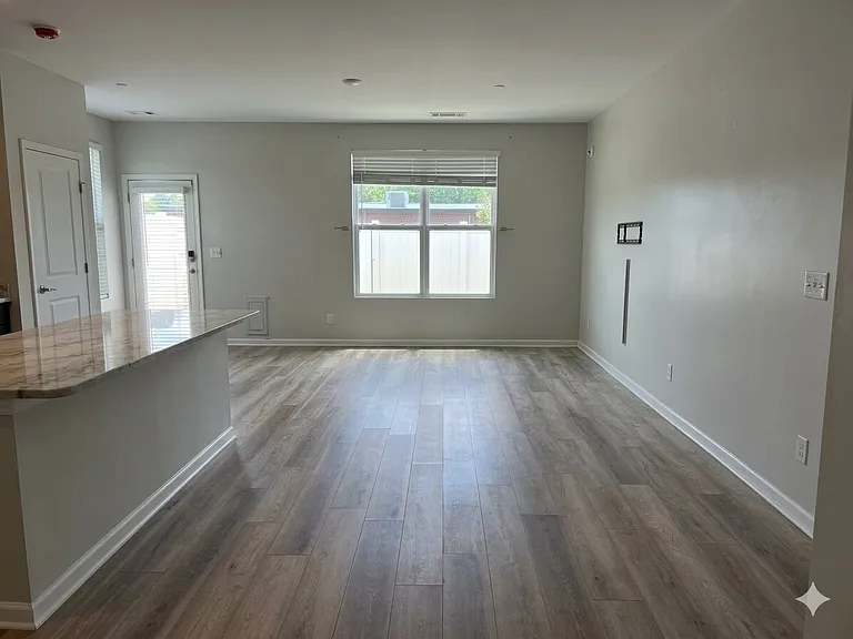 240 Warrior Pl — Photo 5