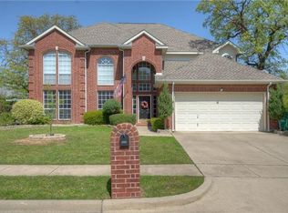 300 Owen Oaks Dr, Lake Dallas, TX 75065