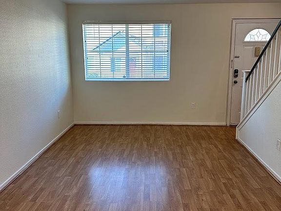 2nd image of 625 Daniels Ave