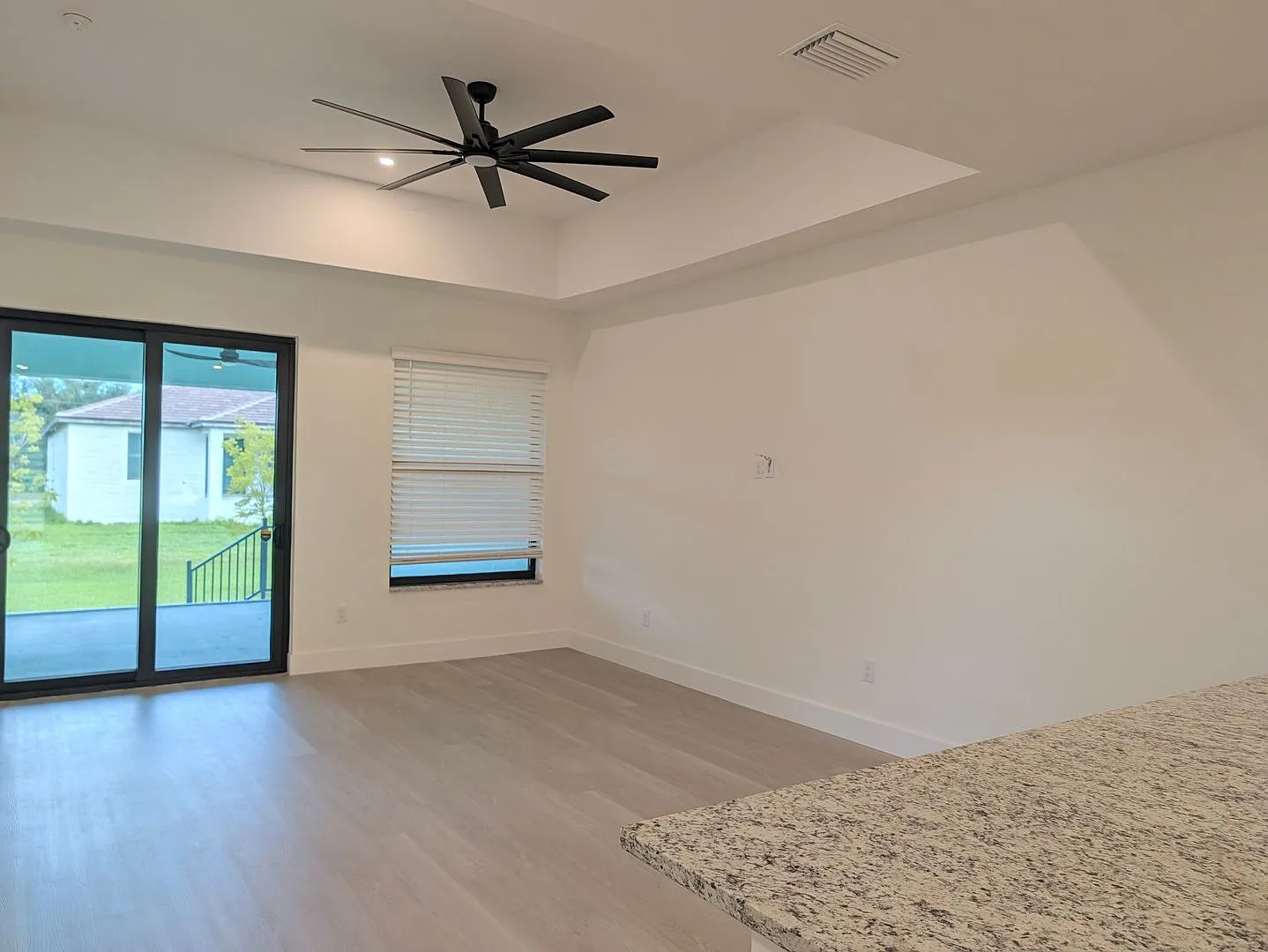 3 bedroom 2 bath Beautiful Duplex — Photo 4