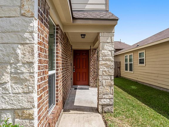3rd image of 9947 Chimney Swift Ln