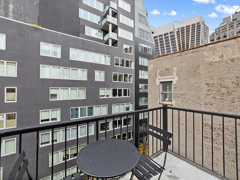 448 W 19th St #PHE — Photo 9