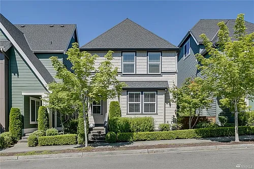 386 NE Denny Way Photo 1