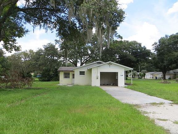 2nd image of 709 Albert Ln