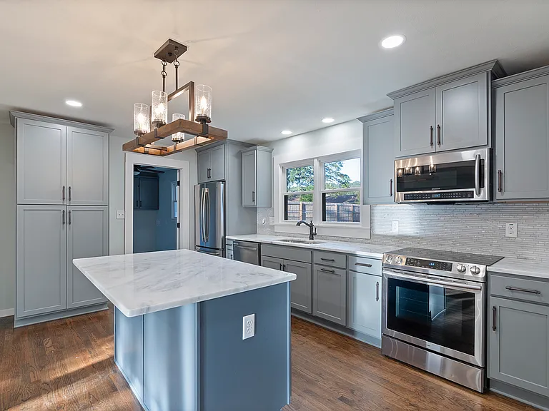 3311 Beverly Dr SW — Photo 5