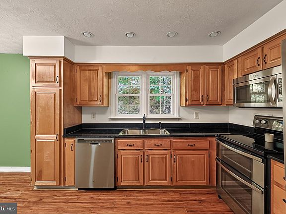 4th image of 3466 Dovel Hollow Rd