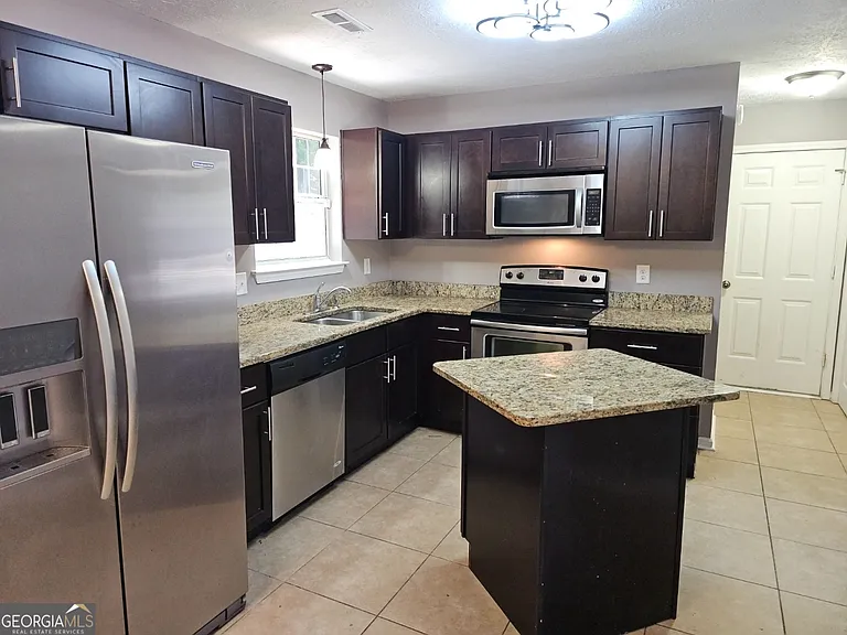 218 Preston Cir — Photo 20