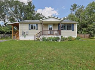 14 Samyn Rd, Sparrowbush, NY 12780