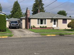 618 7th St SW, Puyallup, WA 98371