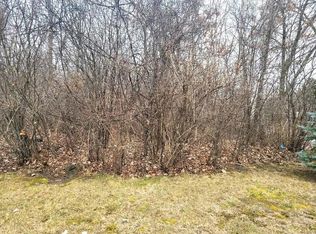 38255 N New York Ave, Beach Park, IL 60087