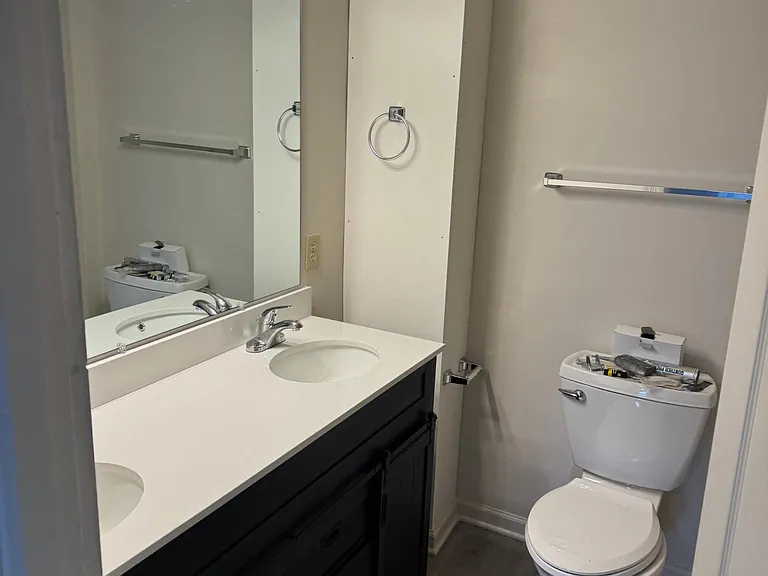 200 N Main St #3 — Photo 9