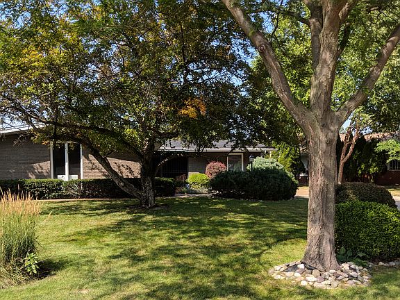 2nd image of 2953 S Briarwood Dr W