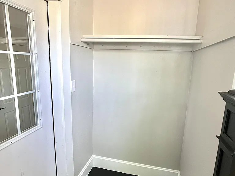 930 S Broadway Ave #4 — Photo 16