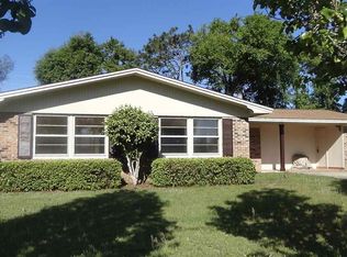 7705 Le Jeune Dr, Pensacola, FL 32514