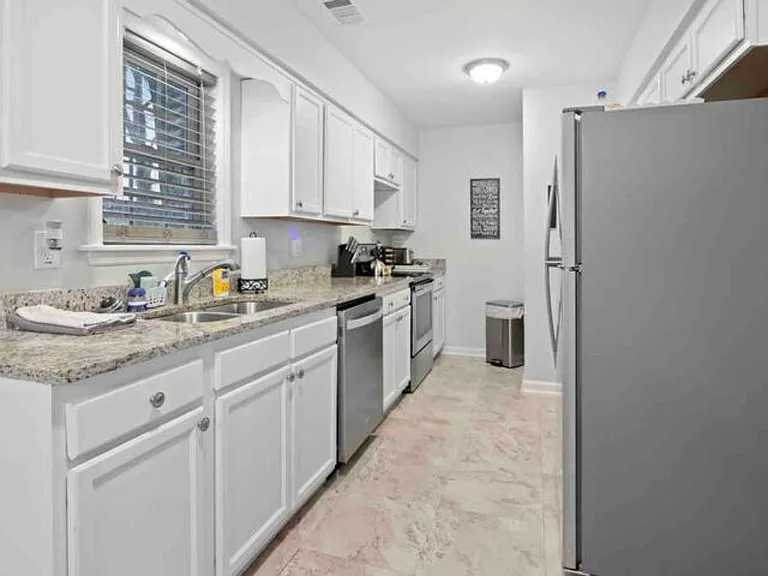 14 Meadowbrook Dr — Photo 17