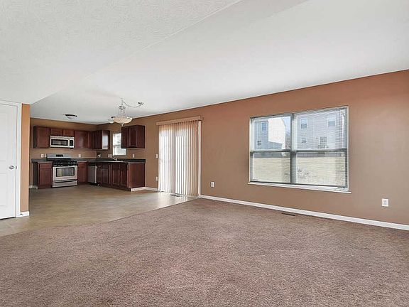 5th image of 970 Preble Dr