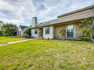2813 Edinburg Ln, Flower Mound, TX 75028