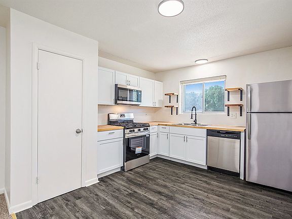 4th image of 6315-6333 Ash Ave