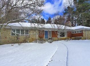 29449 Emery Rd, Orange, OH 44022