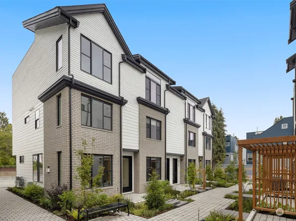 8324 D (SC-4) 13th Avenue NW, Seattle, WA 98117