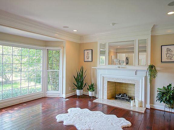 4th image of 11700 Saddle Crescent Cir
