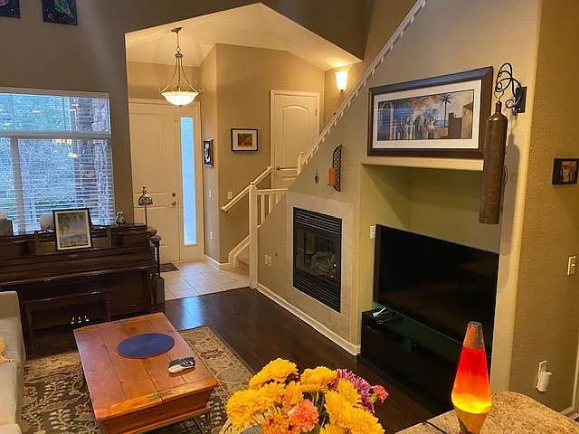 8546 Gold Peak Ln #B — Photo 4