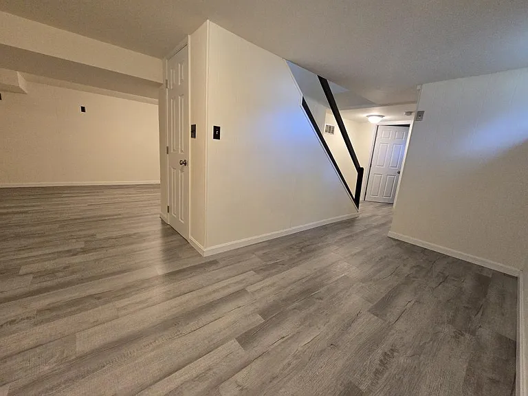 11 Glenwood Dr — Photo 41