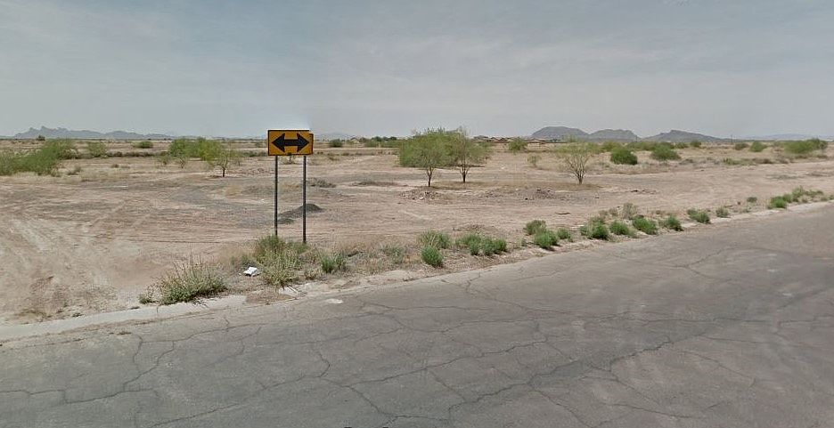 Loma Vista - Paved Road