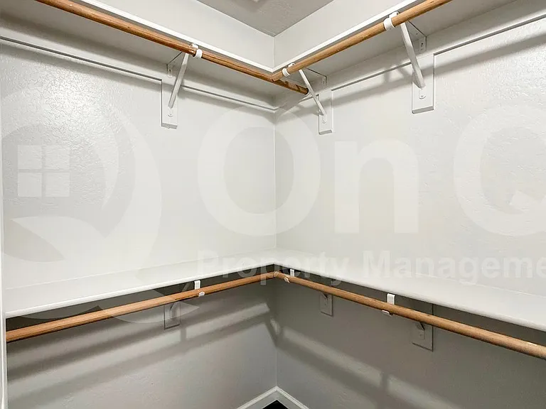 1414 E Grovers Ave #5 — Photo 6