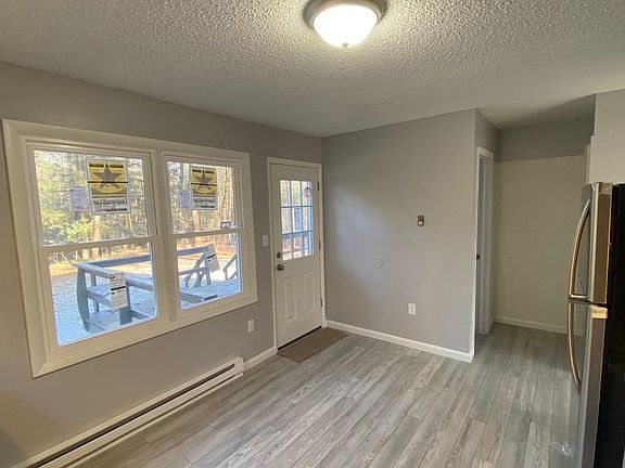 3rd image of 5 Hammond Dr #A