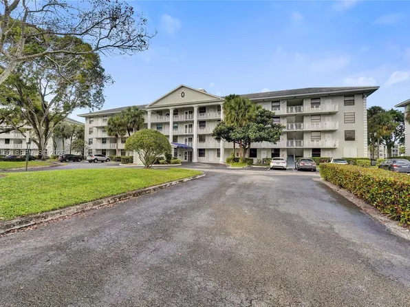 1703 Whitehall Dr APT 205, Davie, FL 33324