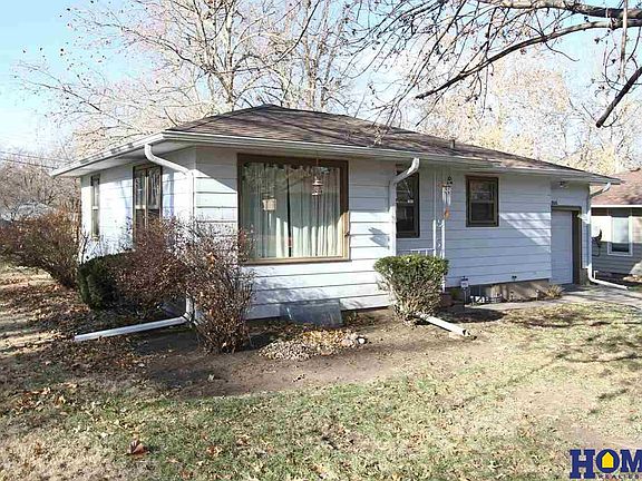 2nd image of 2645 Scott Ave