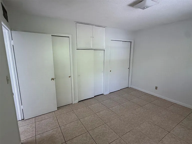 1940 Madison St #10 — Photo 10