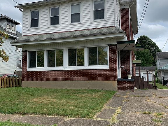 2nd image of 2412 Lynn St #A