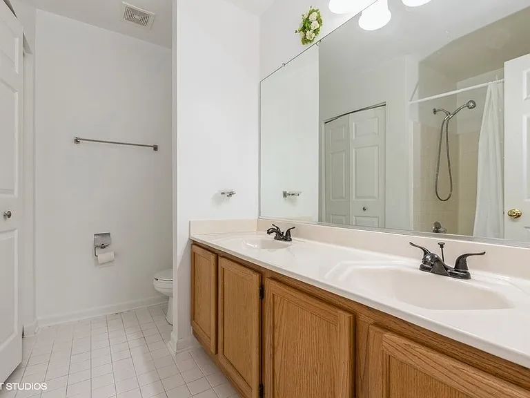 7-4 Four Seasons Ct — Photo 12