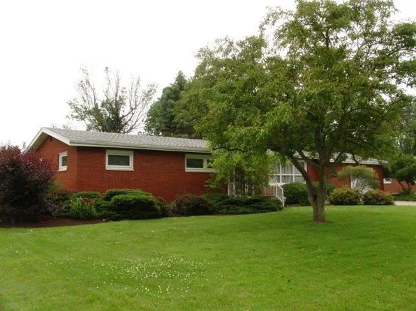 220 Maynard Ave, Crestline, OH 44827