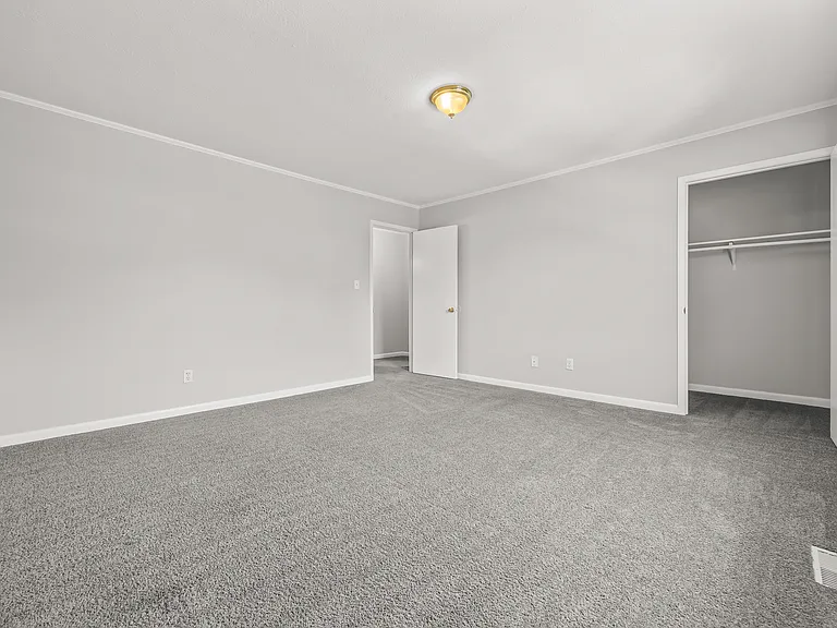 1791 Lee Ave — Photo 8