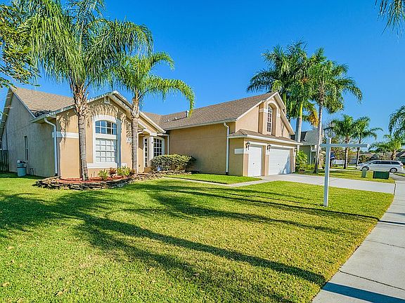 4th image of 14813 Coral Berry Dr